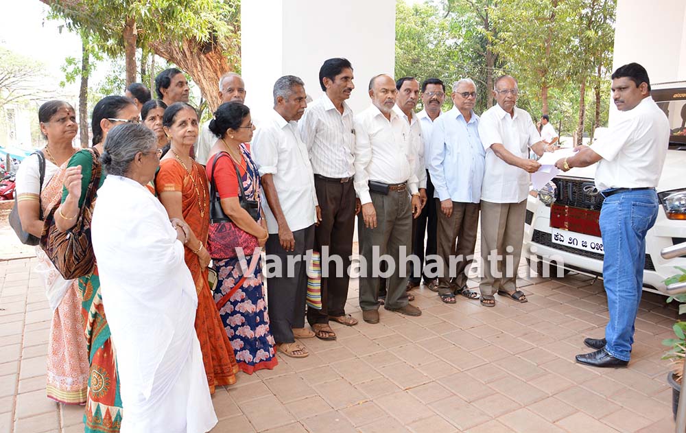 ಕರ್ನಾಟಕ ರಾಜ್ಯ ನಿವೃತ್ತ ನೌಕರರ ಸಂಘ ಪುತ್ತೂರು ವತಿಯಿಂದ ಬೇಡಿಕೆಗಳ ಈಡೇರಿಕೆಗೆ ಮನವಿ